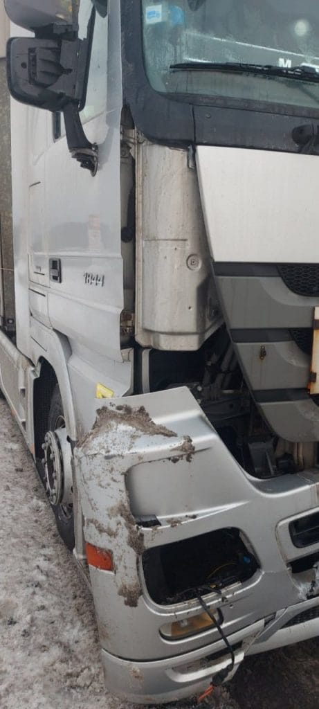 Mercedes Actros Unfall