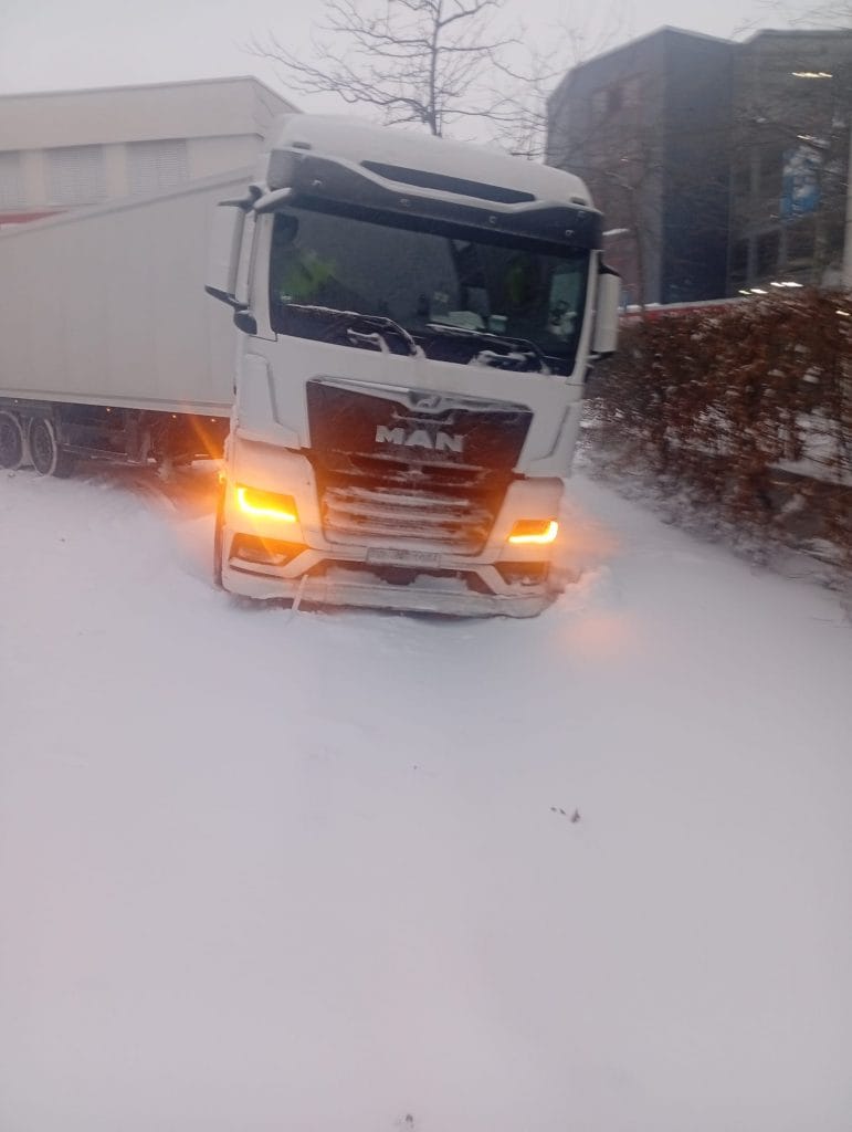 LKW steckt fest Hannover