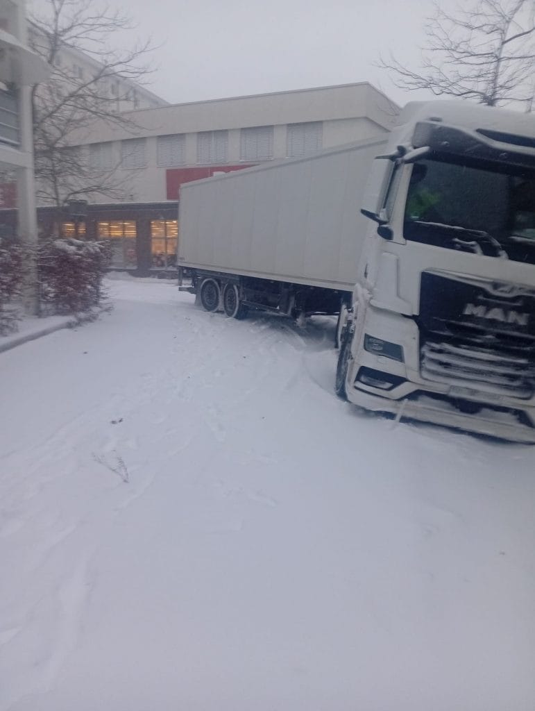 LKW steckt fest Hannover