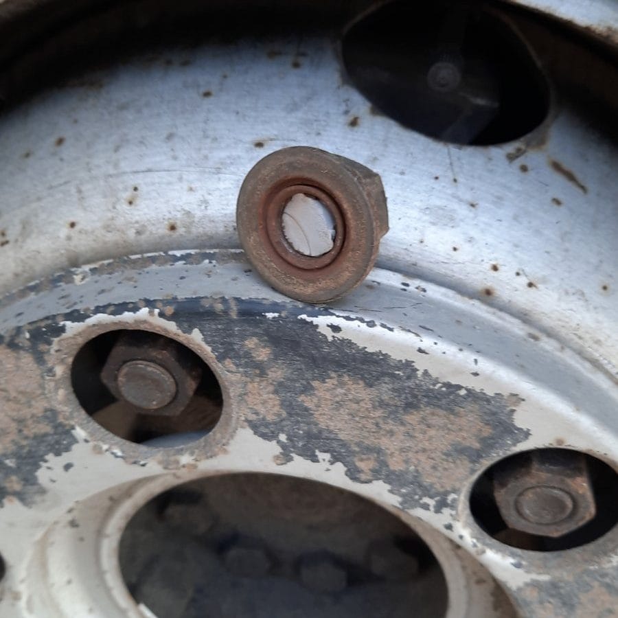 MAN LKW Pannendienst A5 Alsfeld – Soforthilfe bei Radbolzen-Bruch